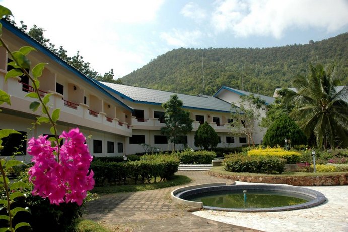 Evergreen Hills Golf Club & Resort