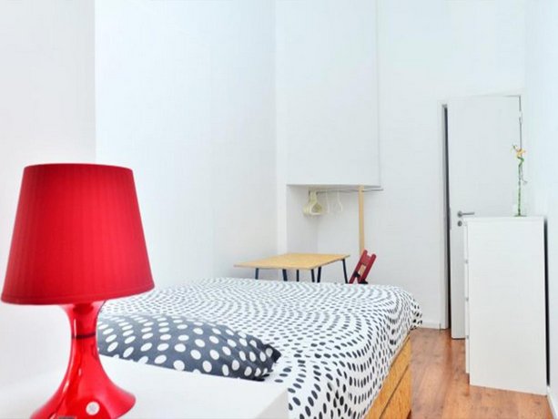 Avenue Rooms & Suites