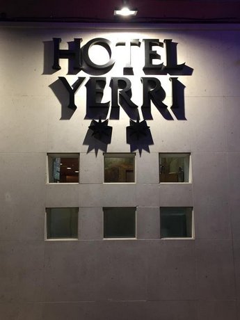 Hotel Yerri