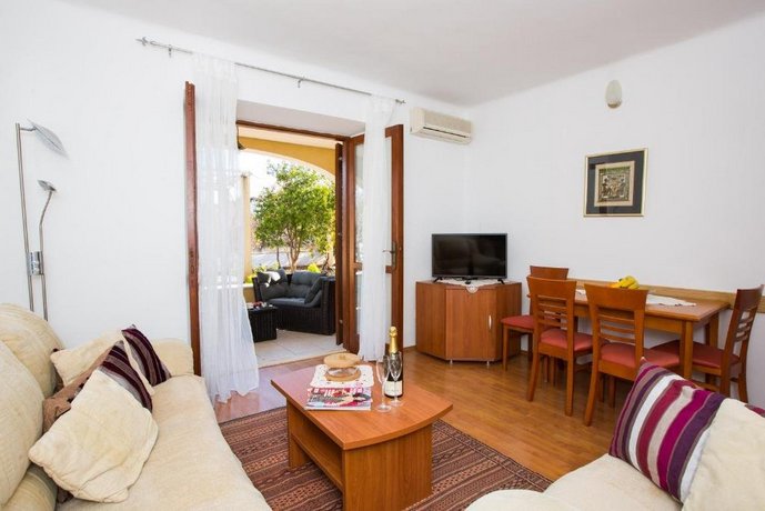 Madonna Guest House
