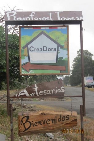 CreaDora