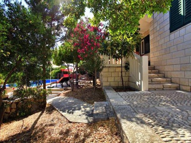 Villa Nova Vela Luka