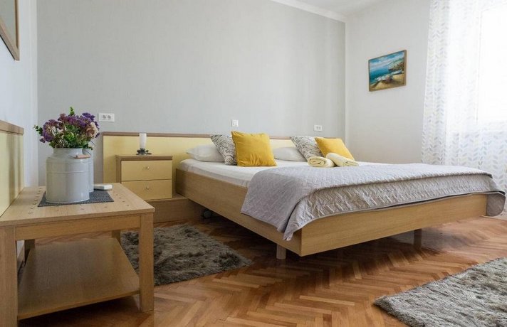 Rooms Perina
