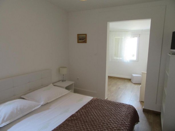 Holiday Home Split