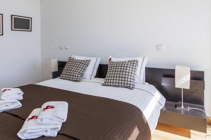 Rent4Rest Lisbon Expo Apartment River View