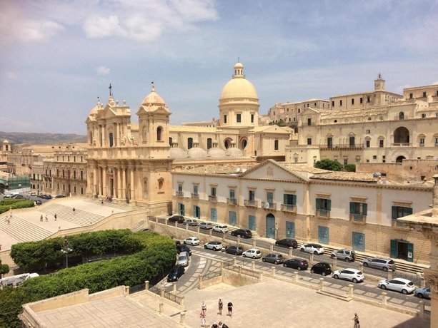 Palazzo Trigona Suites