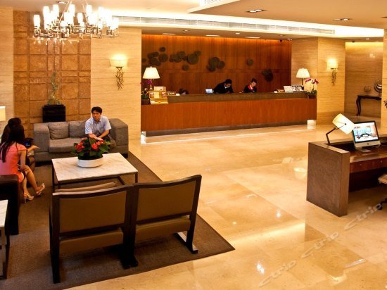 The L A Hotel