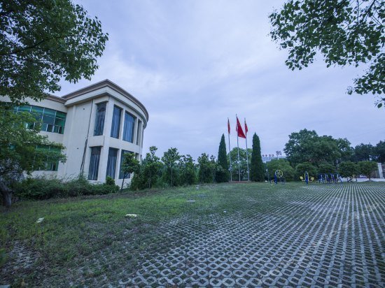 Qianshuiwan Resort