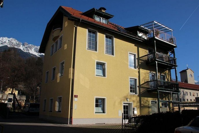 Riedz Apartments Innsbruck Austria thumbnail