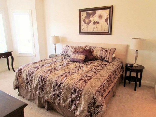 Magnolia Pointe 302 4827P 3 Br condo by RedAwning