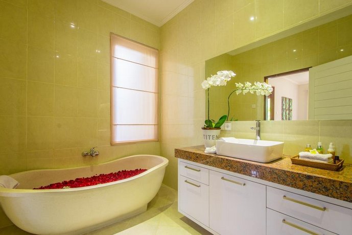 Villa Golden Palm Canggu