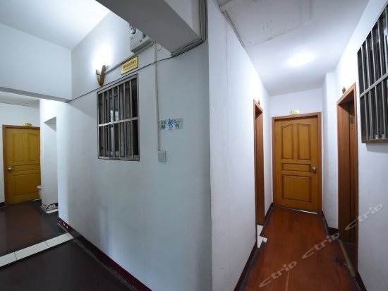 Red Coral Hostel Suzhou