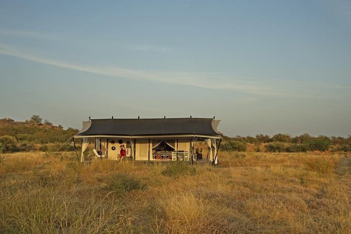 SUJAN JAWAI - Relais & Chateaux