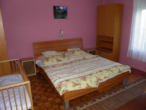 Gulyas Vendeghaz Zalakaros