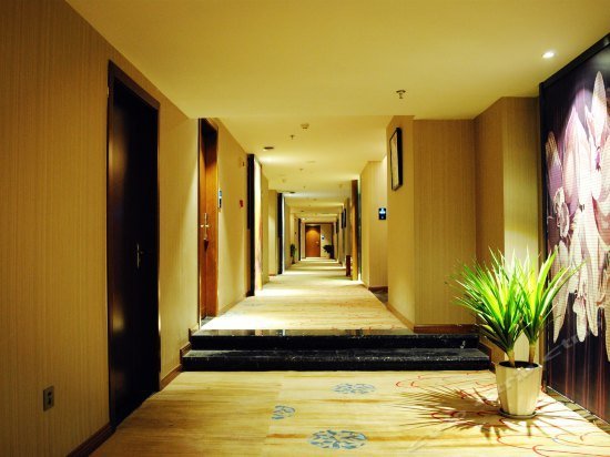 Perfect Hotel Chongqing Ranjiaba