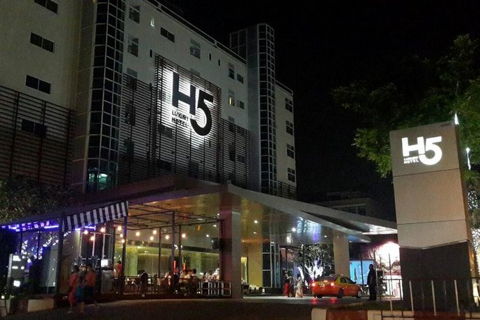 H5 luxury hotel