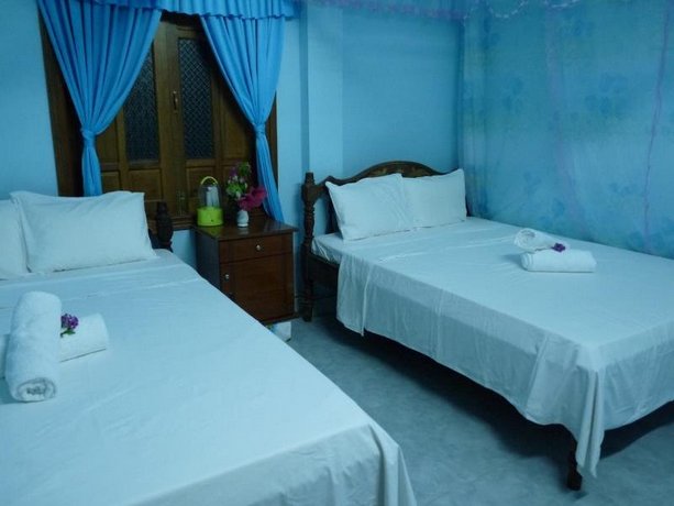 Island Smiles Homestay