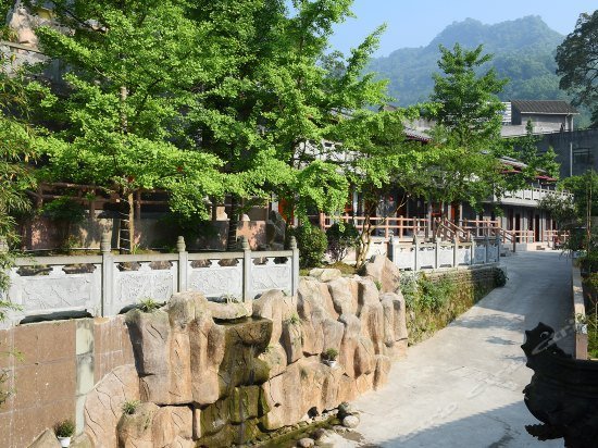 Yixianlu Hotel