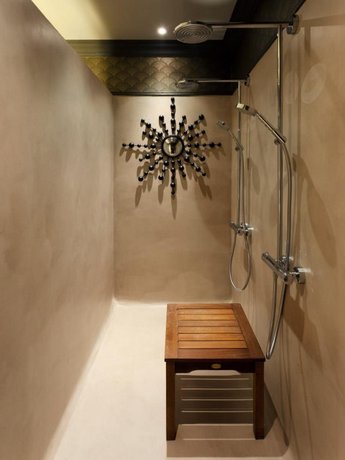 Eixample - 3 Bedroom Apartment with 2 Kitchens - HOA 42133