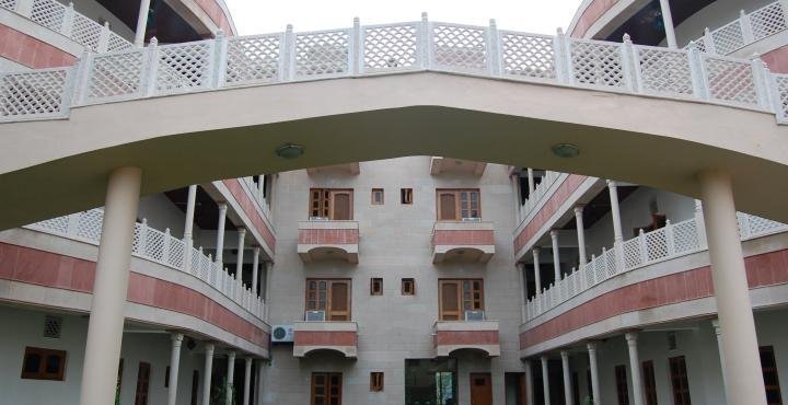 Hotel Bhakti Dhama