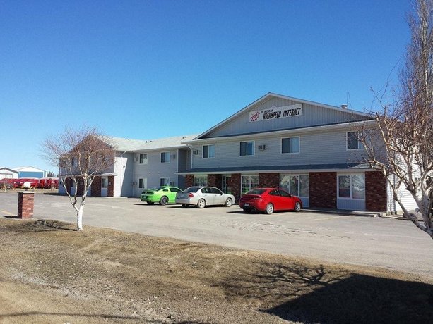 Woodland Inn Meadow Lake Meadow Lake Airport Canada thumbnail
