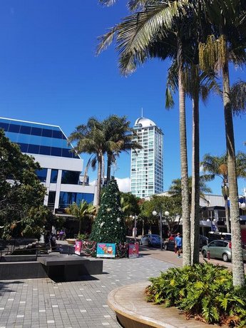 Takapuna Beach Accommodation