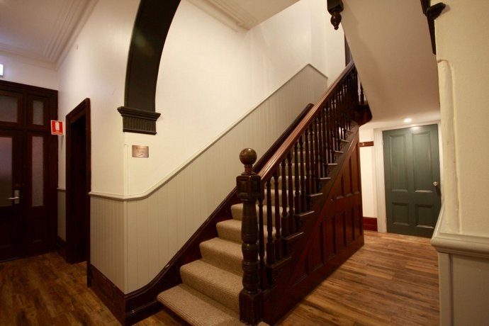 Dalziel Lodge