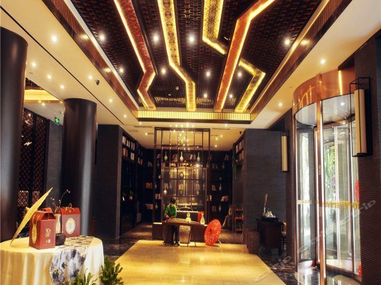 Liuzhou Pingshan Scholarly Family Hotel