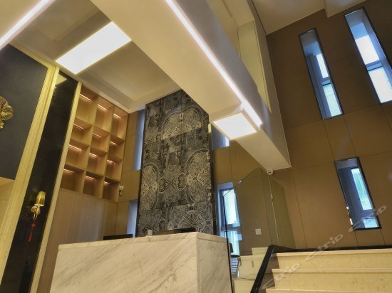 Sifangguan Qianli Boutique Art Hotel Guiyang Convention and Exhibition Center