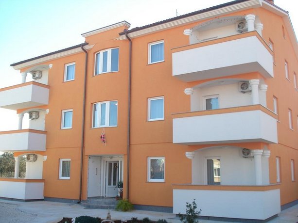Apartments Buzleta