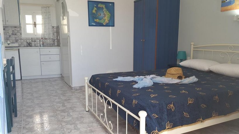 Marousi Suites