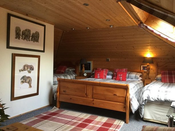 Inverlochy Villas Adults Only