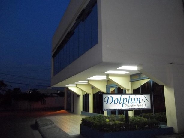 Dolphin Executives Hotel