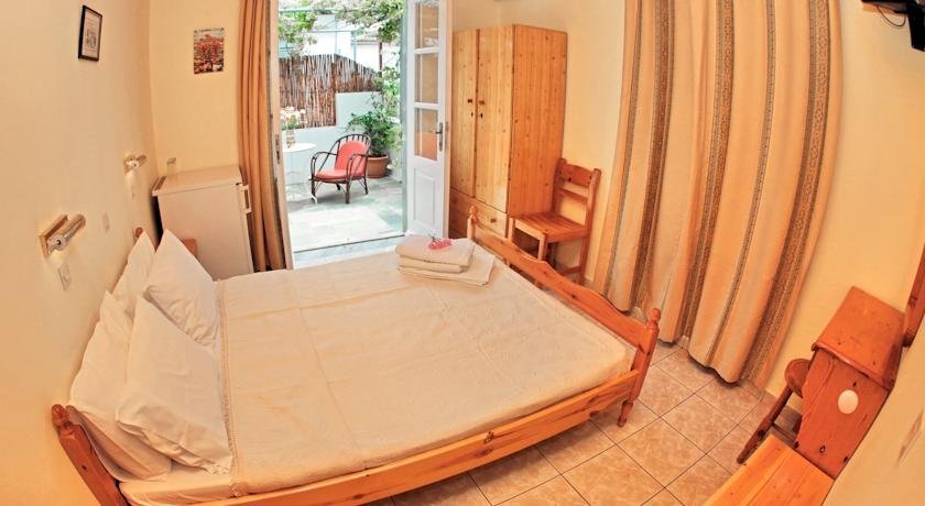 Glaros Guesthouse