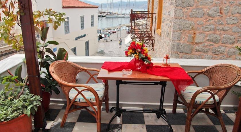 Glaros Guesthouse