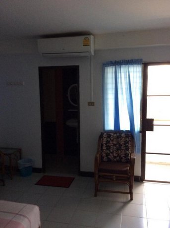 V I P House