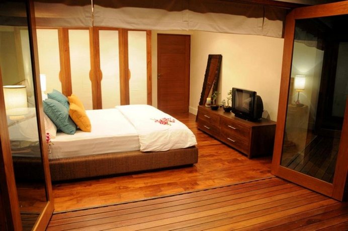 The Hideaway Ban Tai