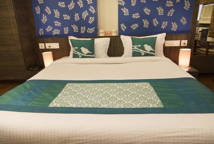 OYO Rooms Bani Park Bhrigu Marg