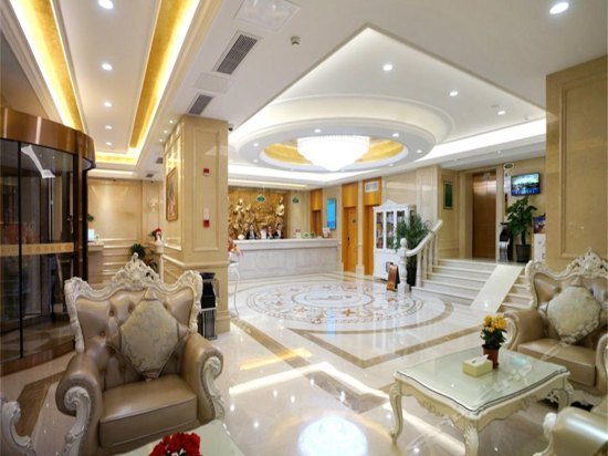 Vienna Hotel Shanghai Meilan Lake Metro Station