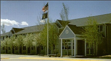 Monument Inn & Suites