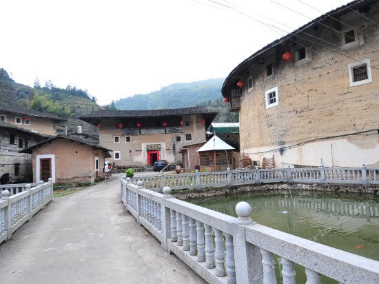 Nanjing Tulou Qingdelou Inn