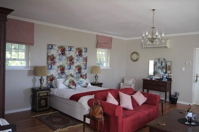 Morton Manor
