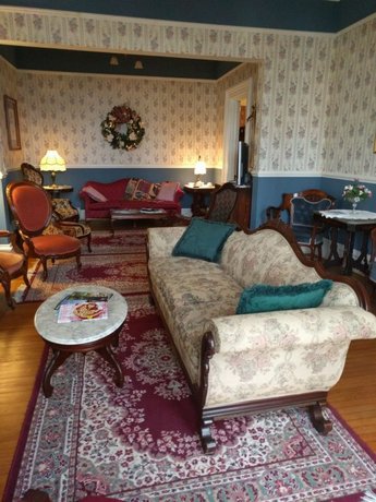Rosemont Inn Bed & Breakfast