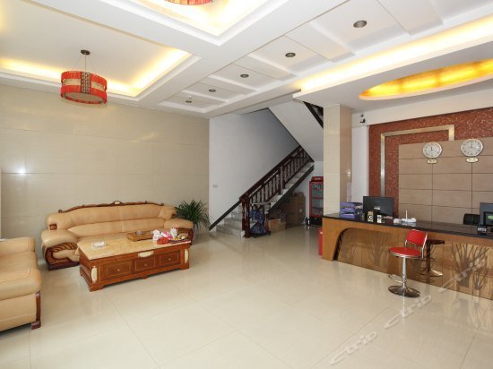 Yangshuo Huaya Hotel