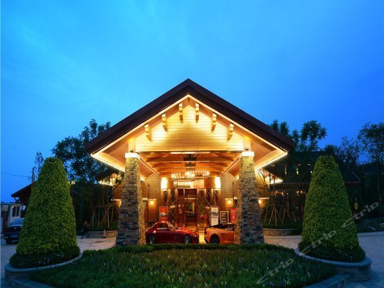 Dujiangyan Qingchengshan Yuanshitan Hotel