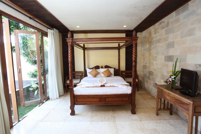 Aura Villa Sanur