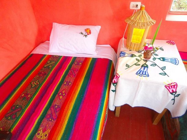 Flor de Kantuta Inn
