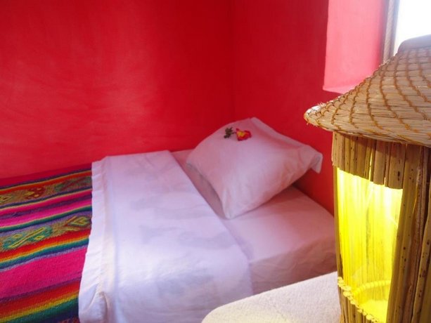 Flor de Kantuta Inn