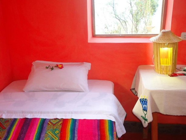Flor de Kantuta Inn