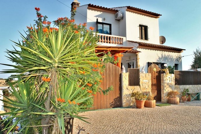 Casa Encosta do Sol